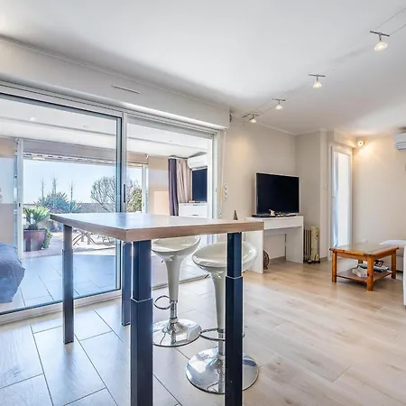 Superbe T2 Avec Terrasse Acces Directe ! Parfait Pour 4 Pers. - Fr-1-472a-323 * Sète